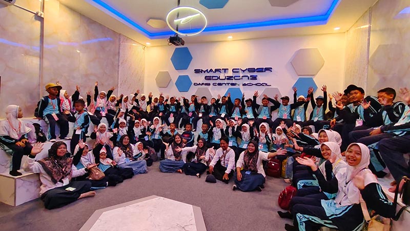 Edukasi Sejarah di Jantung Kota Tua, Siswa MI Hayatul Afkar Jelajahi Bandar Grissee